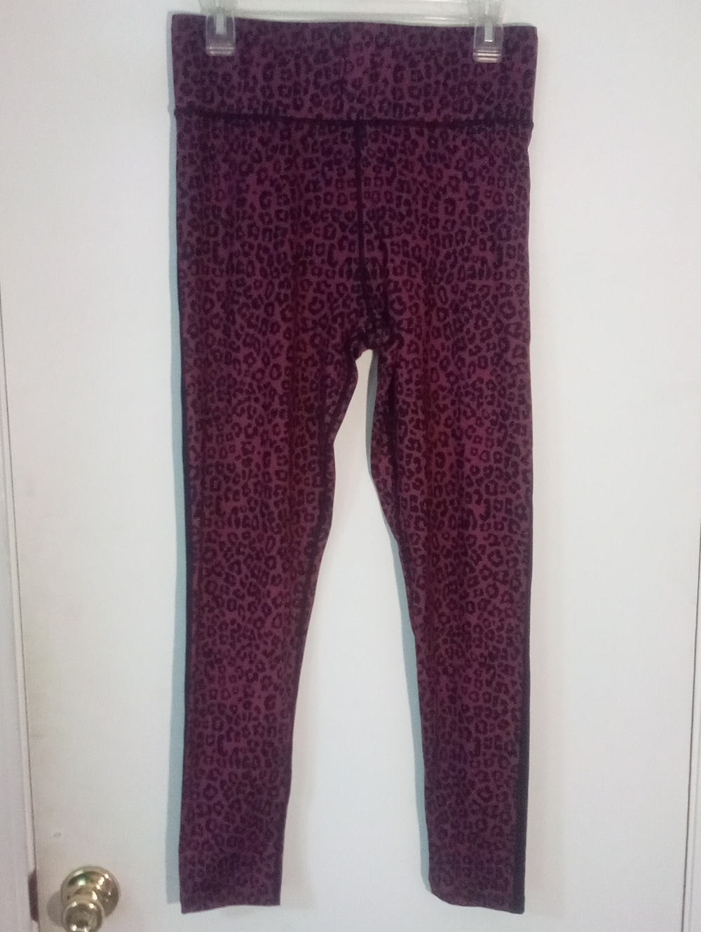 Cut The Frills Animal Print Leggings Medium Pink Black EUC